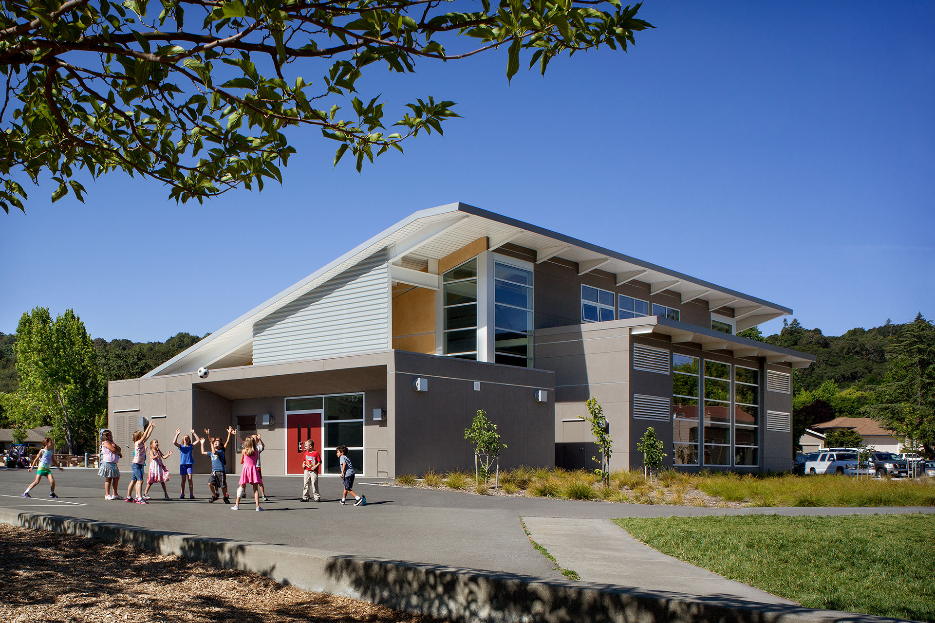 Yulupa Elementary School Multi-Use Building