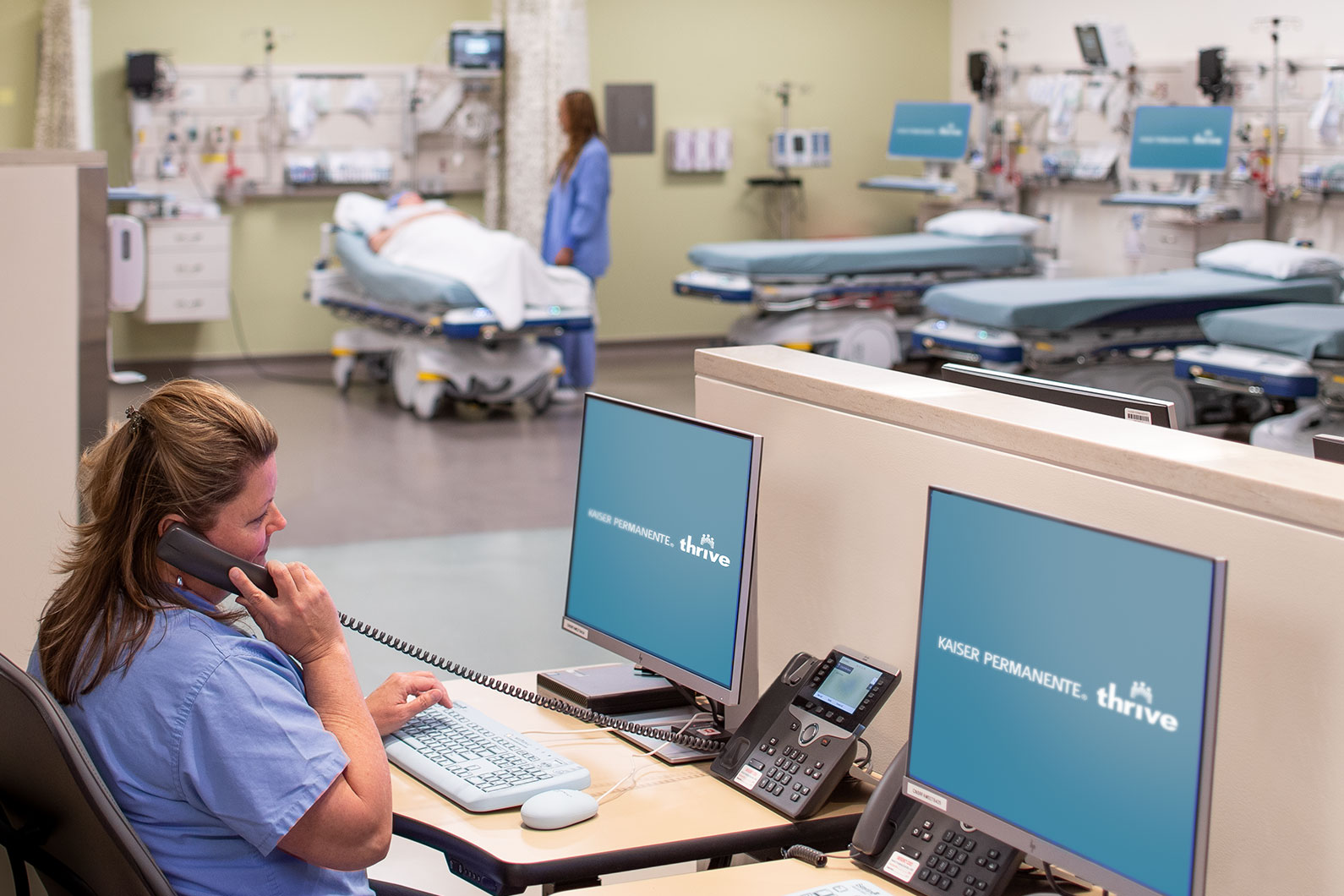 Kaiser Permanent San Rafael Diagnostic and Treatment Suites - Nurse in patient recovery area