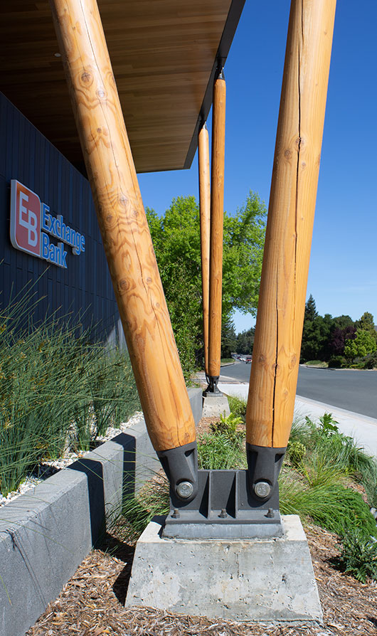 Detail of wood columns at Exchange Bank Sebastopol Branch