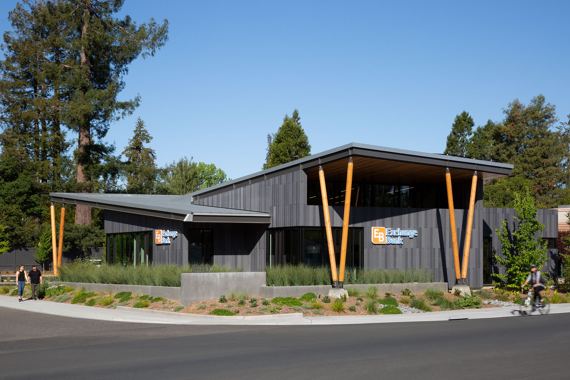 Echange Bank Sebastopol view from street