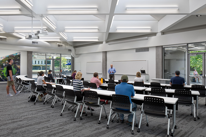 Commons Classroom at Sonoma State's Wine Spectator Learning Center is flexible for teaching or industry events